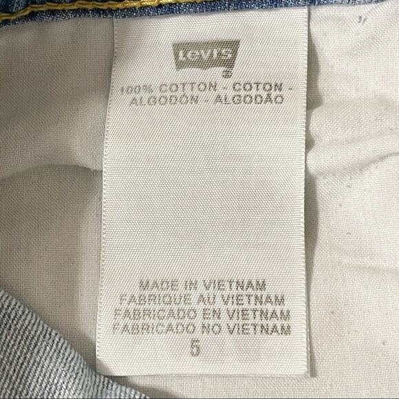 Levi's Boyfriend 513 Jean Distressed Cutoff Shorts - 5 - Picture 10 of 12